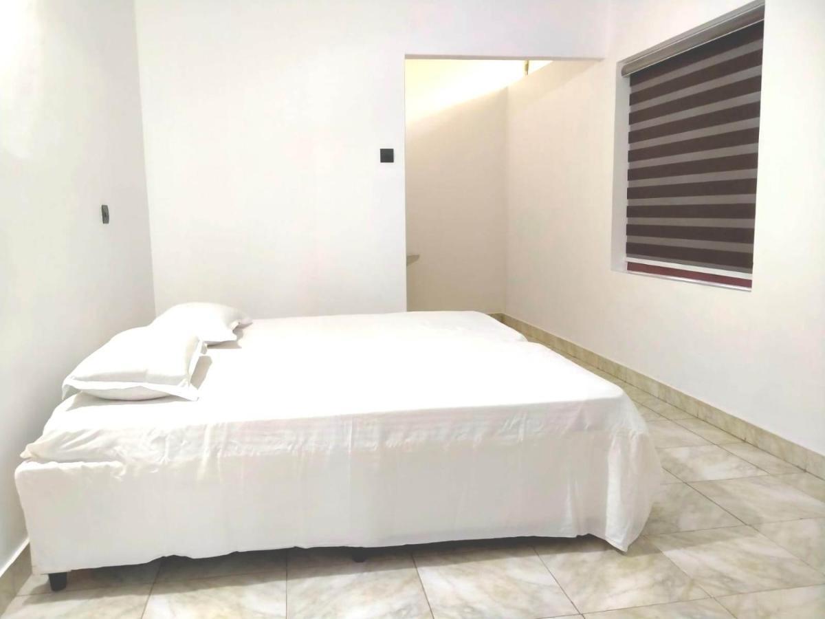 מלפורם Thekkumpuram Tourist Home מראה חיצוני תמונה