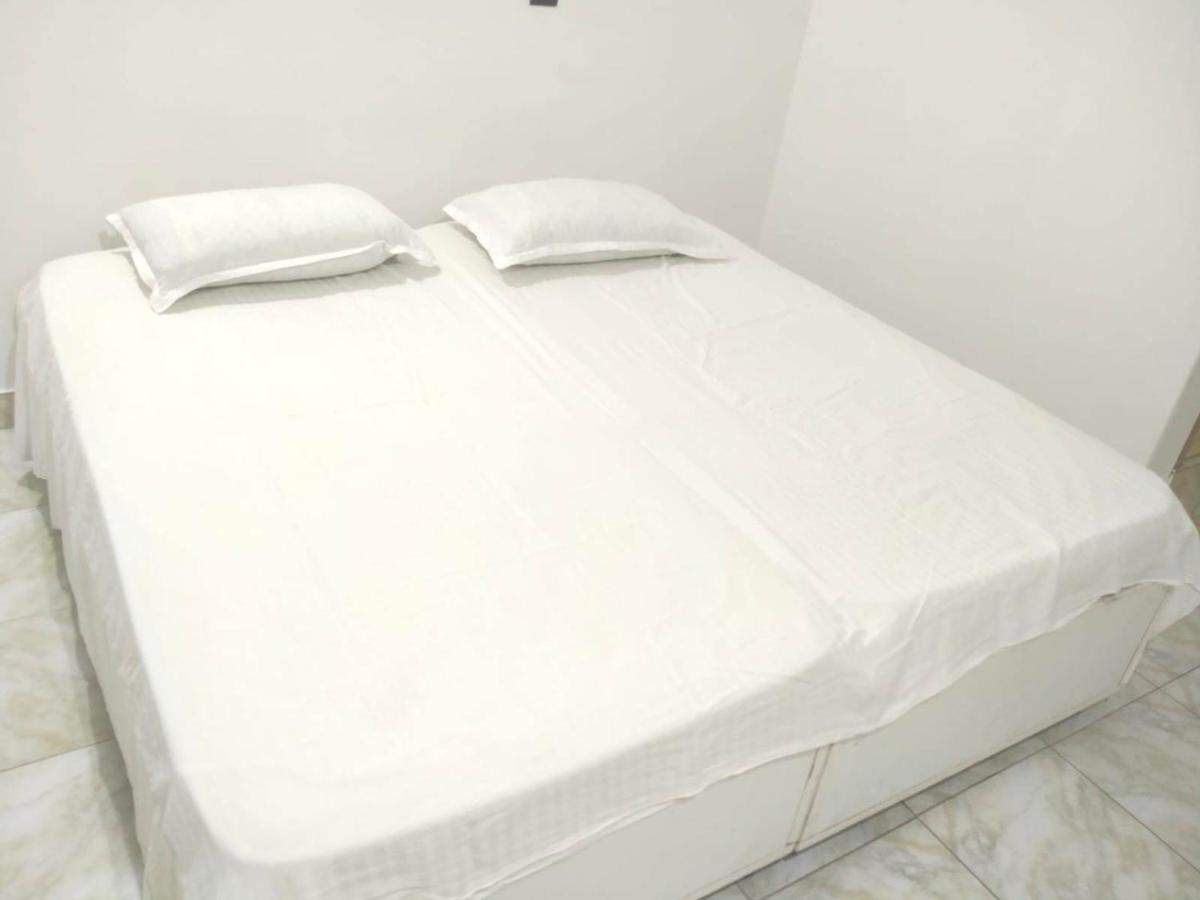 מלפורם Thekkumpuram Tourist Home מראה חיצוני תמונה