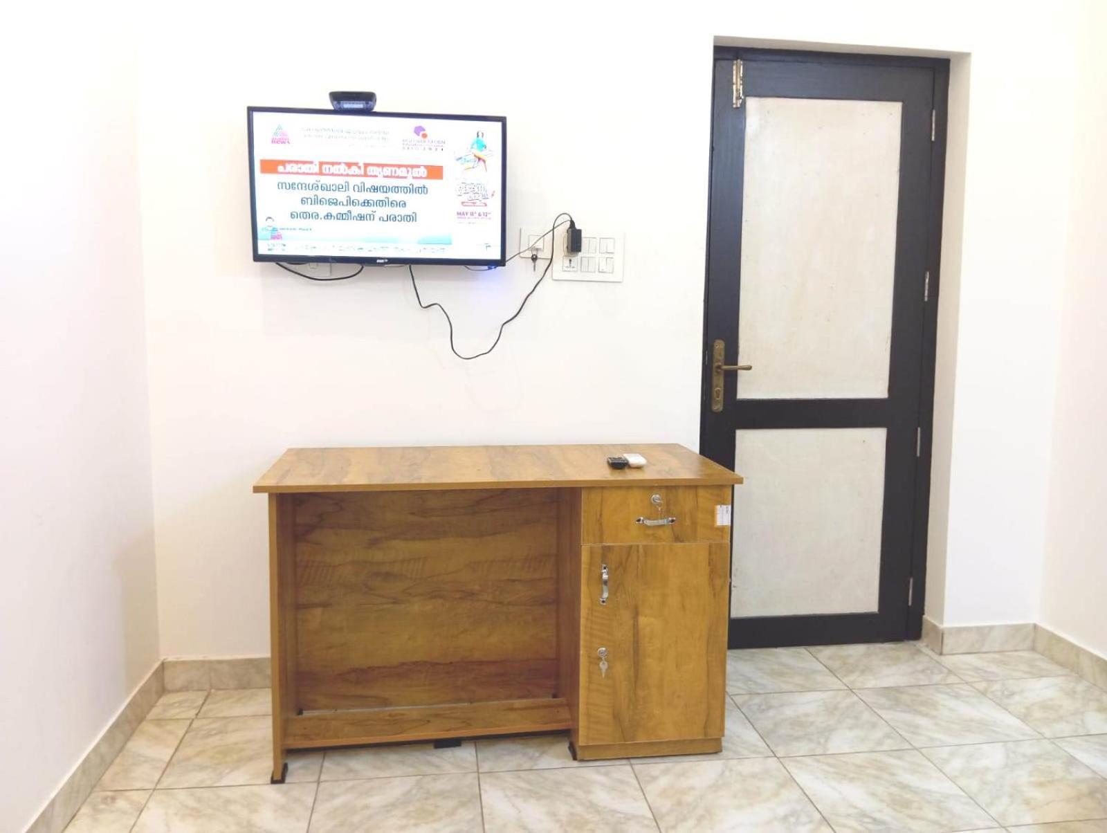 מלפורם Thekkumpuram Tourist Home מראה חיצוני תמונה
