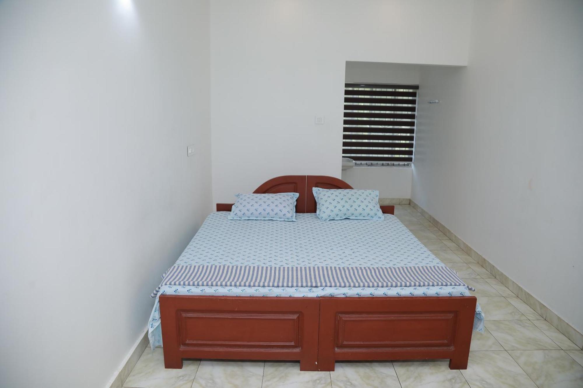 מלפורם Thekkumpuram Tourist Home מראה חיצוני תמונה