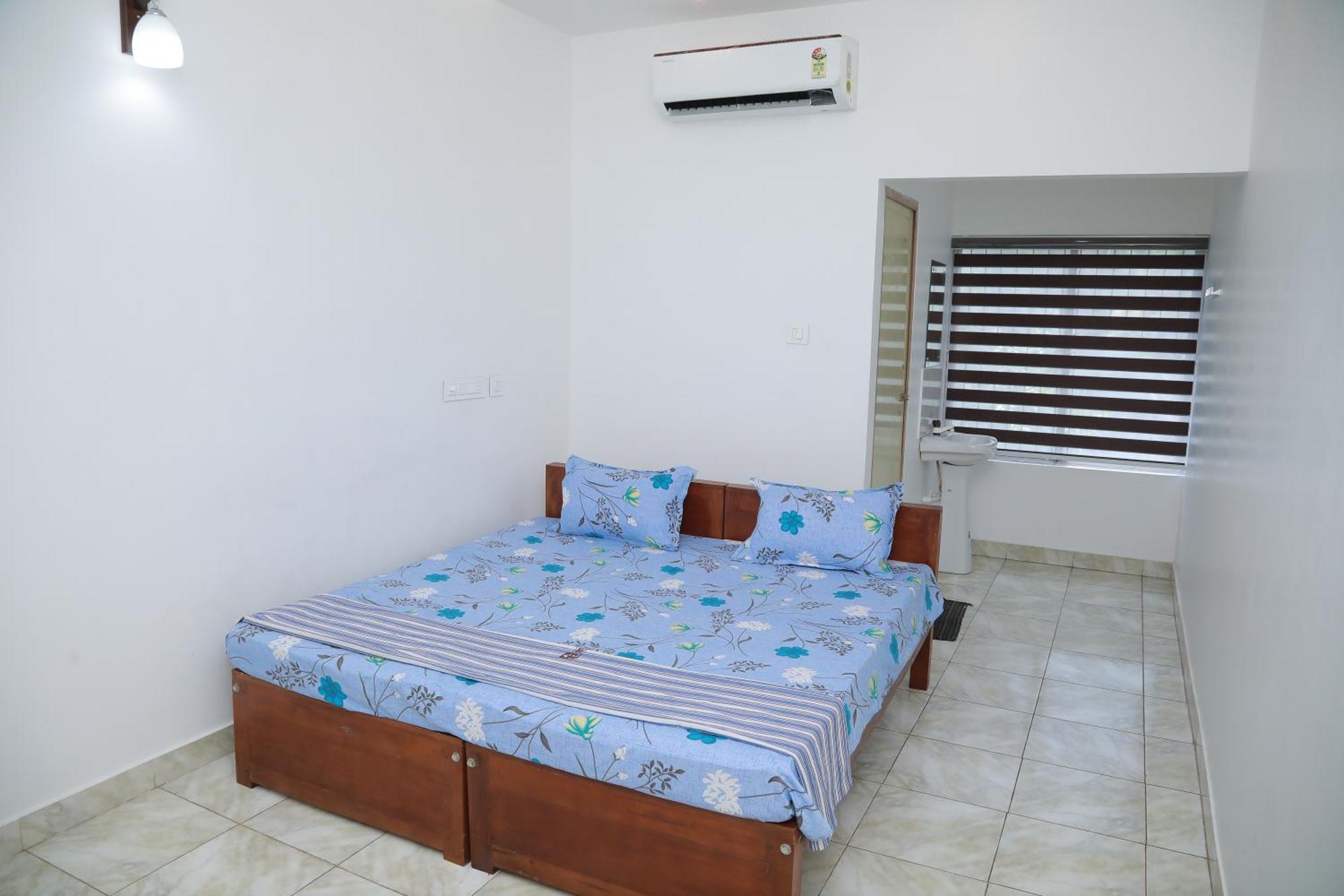 מלפורם Thekkumpuram Tourist Home מראה חיצוני תמונה