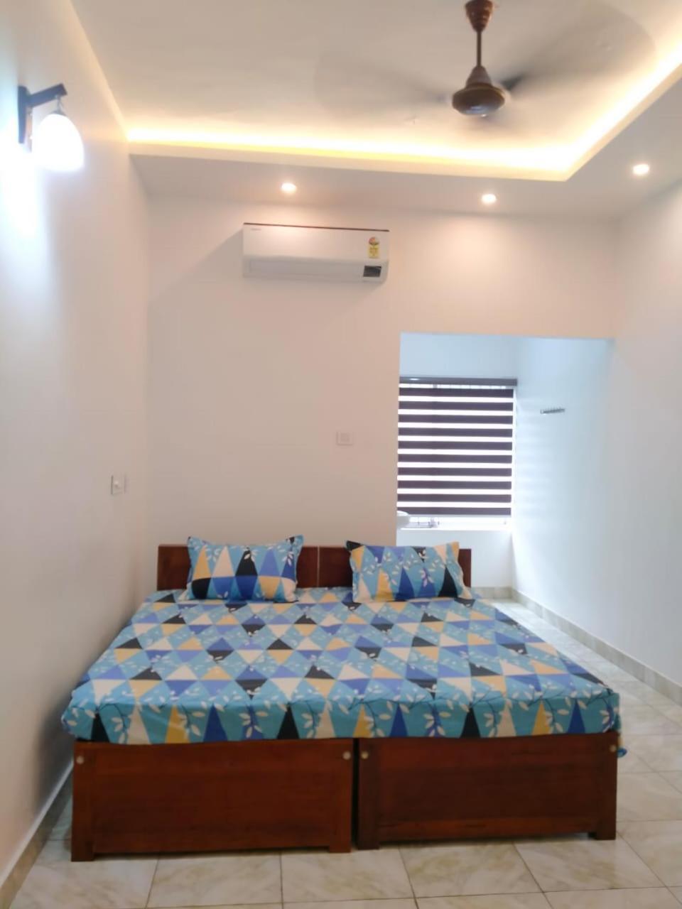 מלפורם Thekkumpuram Tourist Home מראה חיצוני תמונה